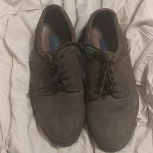 Mens soft leather lace shoes, casual.